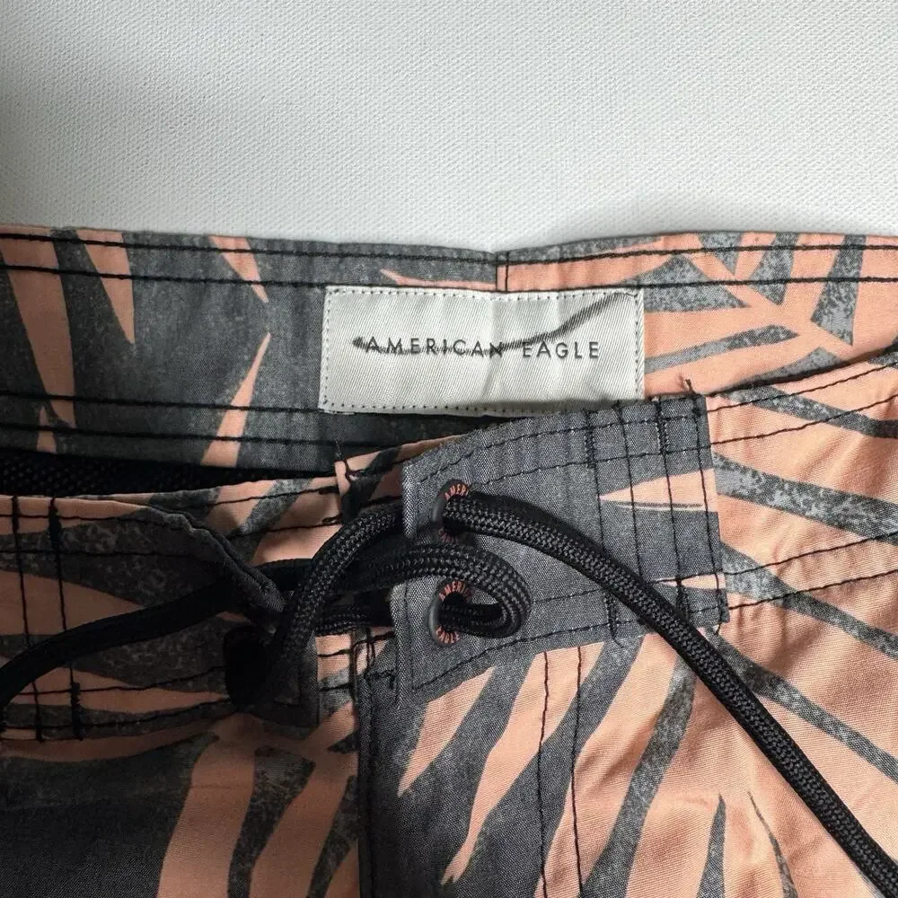 American Eagle Board Shorts Mens 30 Black Pink Palm Print Swim Trunks Beach